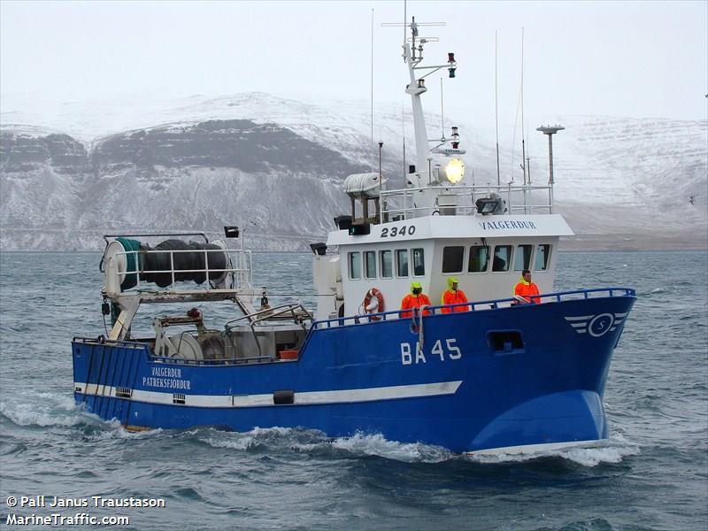 egill is 77 (Fishing vessel) - IMO , MMSI 251284110, Call Sign TFDB under the flag of Iceland