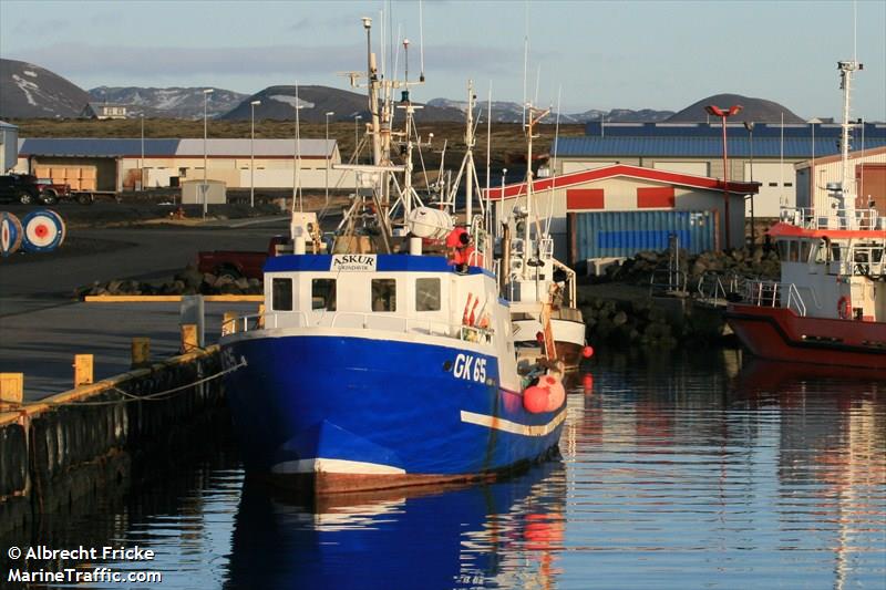 falki (Diving ops) - IMO , MMSI 251301110, Call Sign TFDS under the flag of Iceland