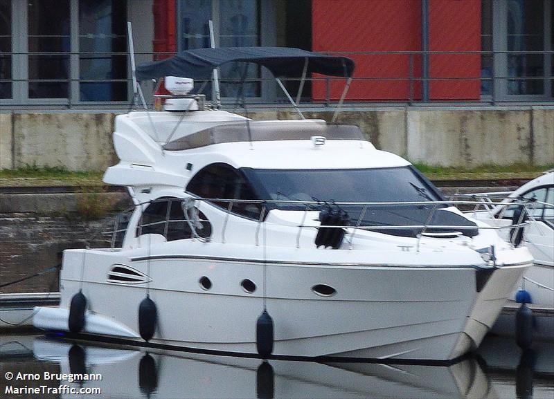 mcfly (Pleasure craft) - IMO , MMSI 211283360, Call Sign DK3613 under the flag of Germany