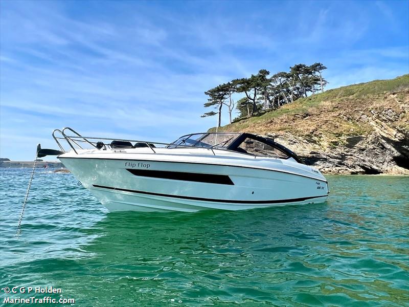 flip flop (Pleasure craft) - IMO , MMSI 232043448, Call Sign MMCO5 under the flag of United Kingdom (UK)