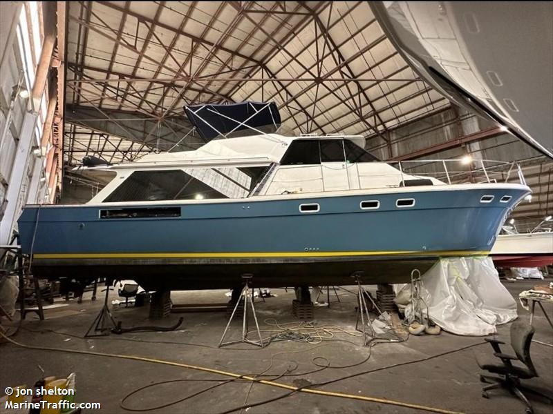 dive bar beautyqueen (Pleasure craft) - IMO , MMSI 338472515 under the flag of USA