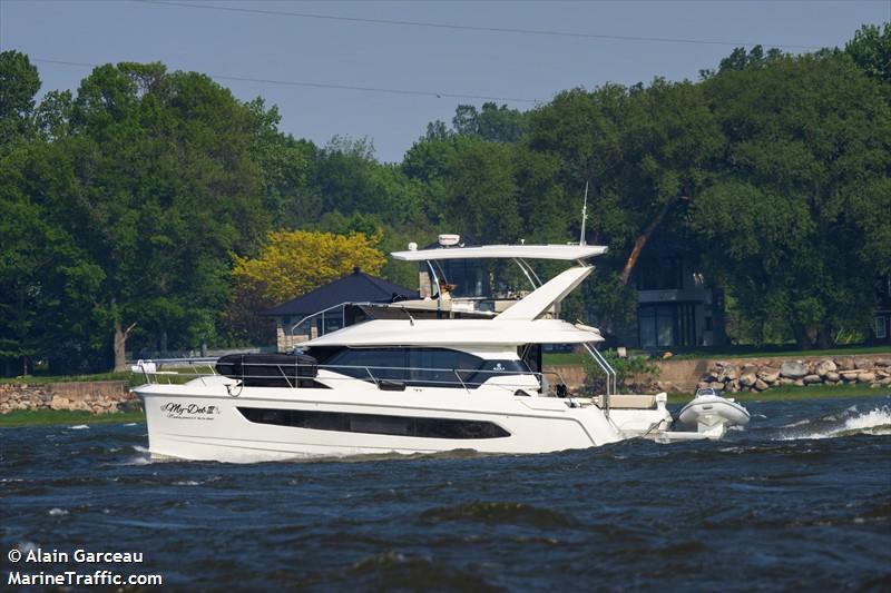 my deb iii (Pleasure craft) - IMO , MMSI 316050227 under the flag of Canada