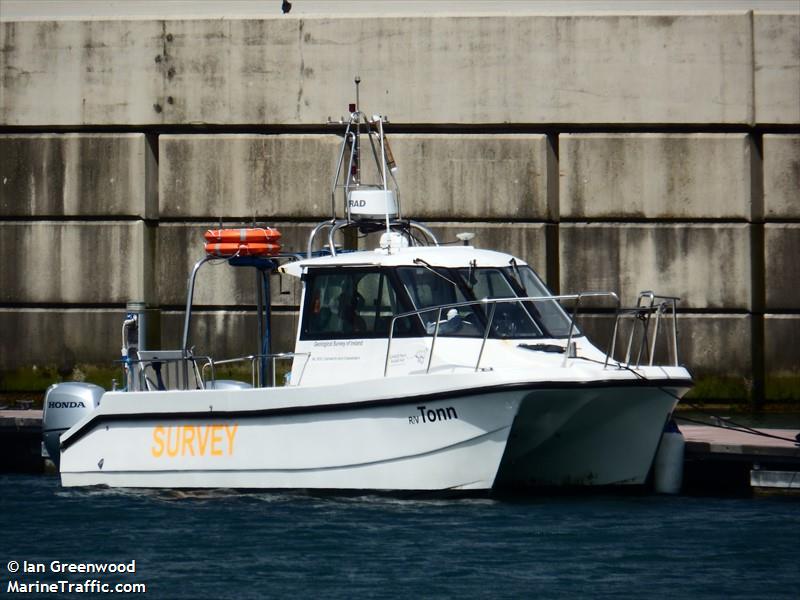 rv tonn (Dredging or UW ops) - IMO , MMSI 250003189 under the flag of Ireland