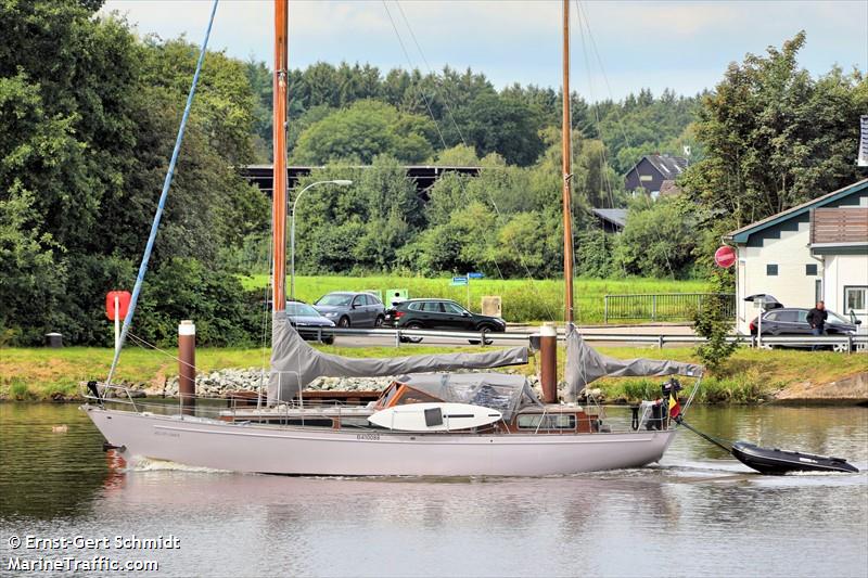 wildflower (Sailing vessel) - IMO , MMSI 205365870, Call Sign OQ3658 under the flag of Belgium