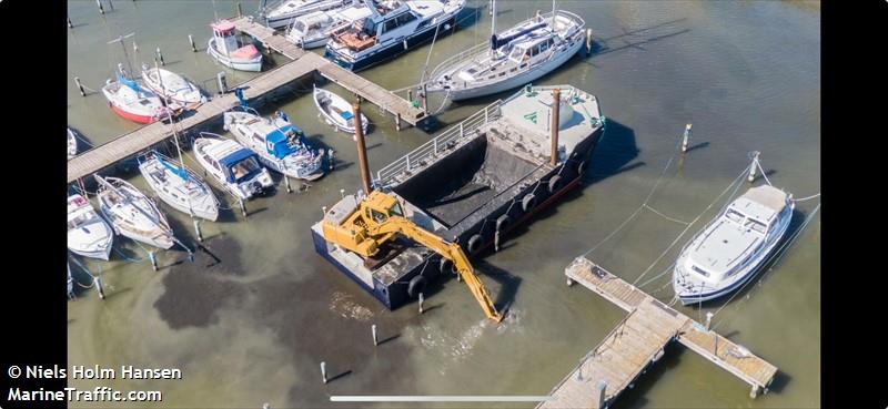 dbb futte (Dredging or UW ops) - IMO , MMSI 219017612, Call Sign FTJ8918 under the flag of Denmark