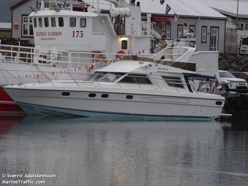 nave serena (Pleasure craft) - IMO , MMSI 232048613, Call Sign MNXH6 under the flag of United Kingdom (UK)