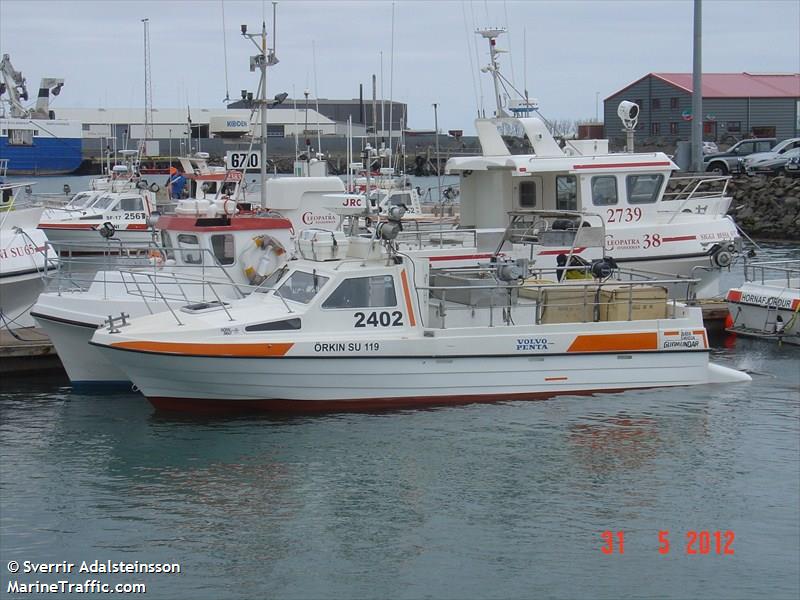 dogg (Fishing vessel) - IMO , MMSI 251140440, Call Sign 2402 under the flag of Iceland