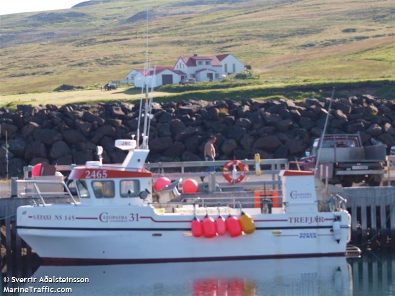 saefaxi ns-145 (Fishing vessel) - IMO , MMSI 251518240, Call Sign  2465 under the flag of Iceland