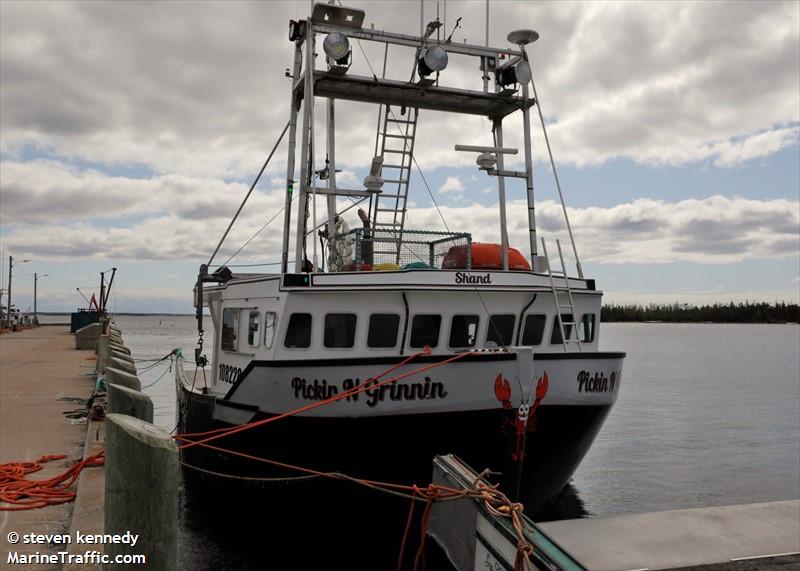 pickin n grinnin (Fishing vessel) - IMO , MMSI 316017337 under the flag of Canada