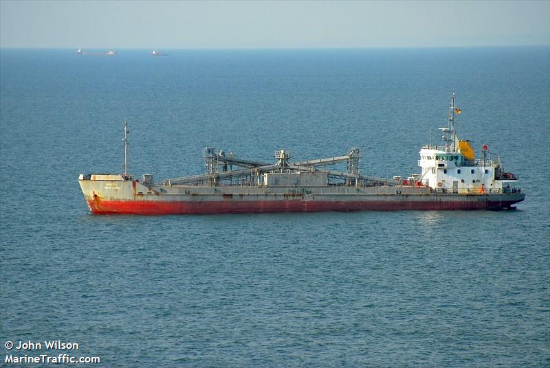ambuja gaurava (Cement Carrier) - IMO 9059846, MMSI 419014000, Call Sign VVCS under the flag of India