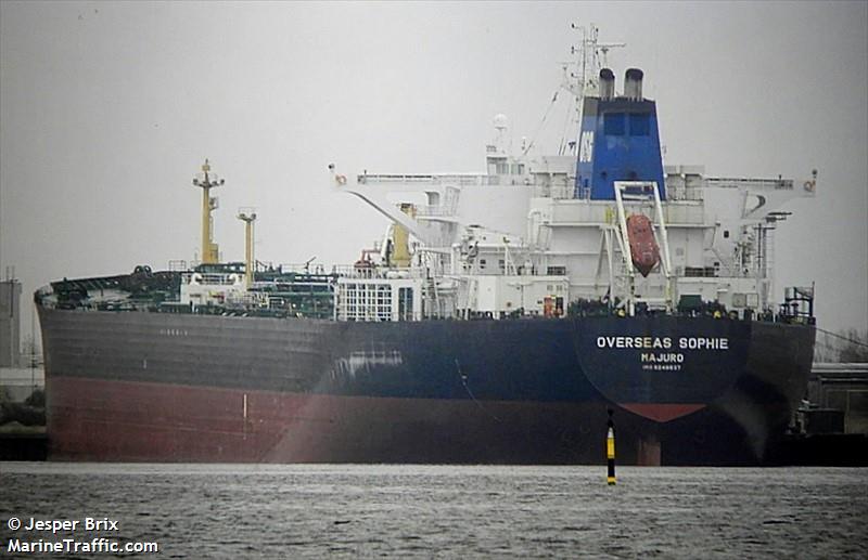 petrogaruda (Crude Oil Tanker) - IMO 9248837, MMSI 525107012, Call Sign YCRF2 under the flag of Indonesia
