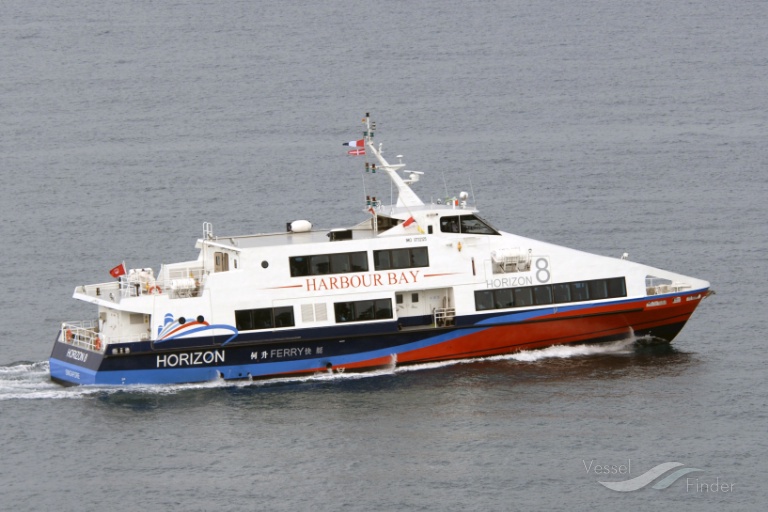 horizon 8 (Passenger Ship) - IMO 9732125, MMSI 565518000, Call Sign 9V2414 under the flag of Singapore
