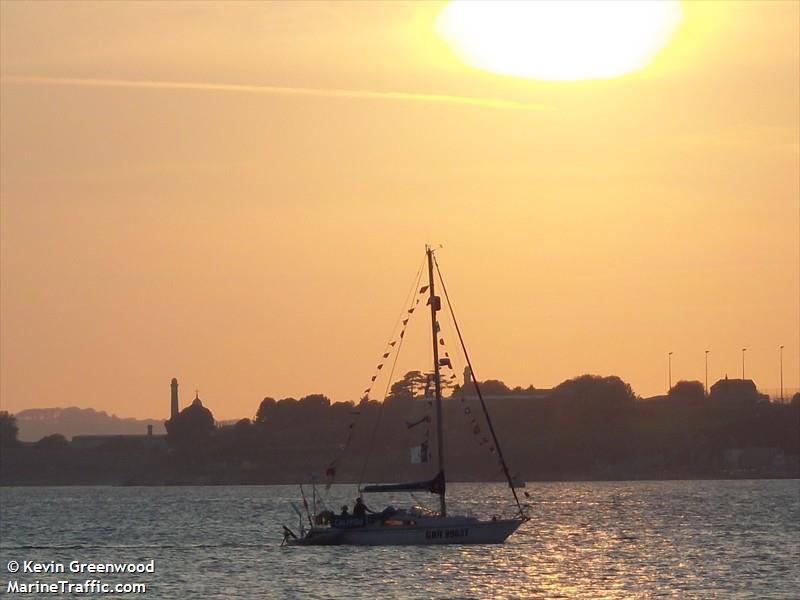 calypso (Sailing vessel) - IMO , MMSI 235035126, Call Sign VSRL3 under the flag of United Kingdom (UK)