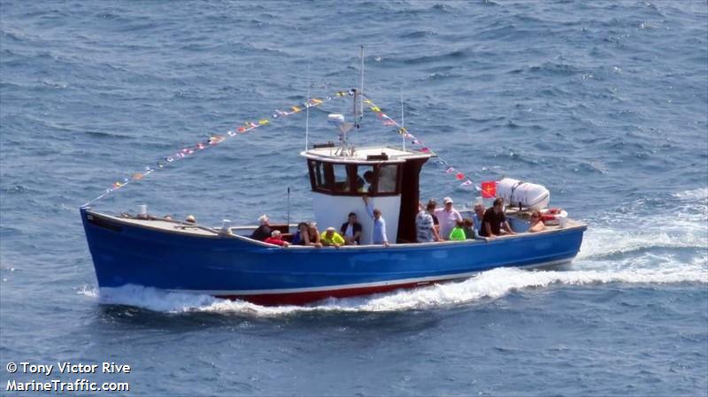 glad tidings (Passenger ship) - IMO , MMSI 232049506, Call Sign MXGU9 under the flag of United Kingdom (UK)