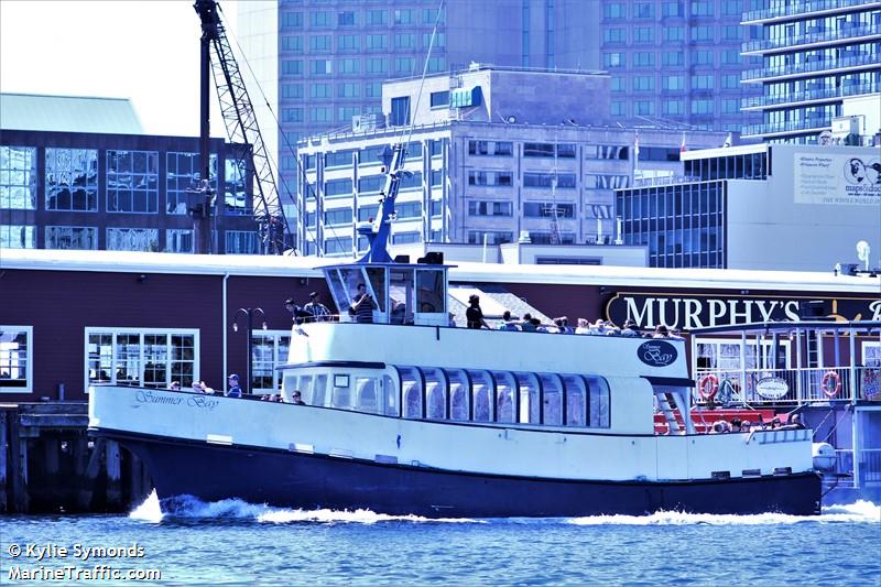 summer bay (Passenger ship) - IMO , MMSI 316004634 under the flag of Canada