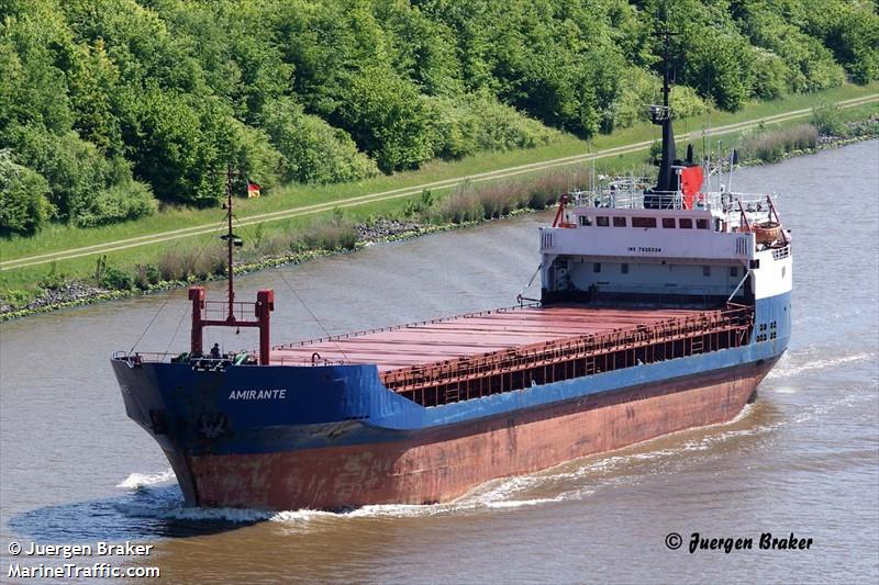 cabo (Yacht) - IMO 9921568, MMSI 376562000, Call Sign J8Y4818 under the flag of St Vincent & Grenadines