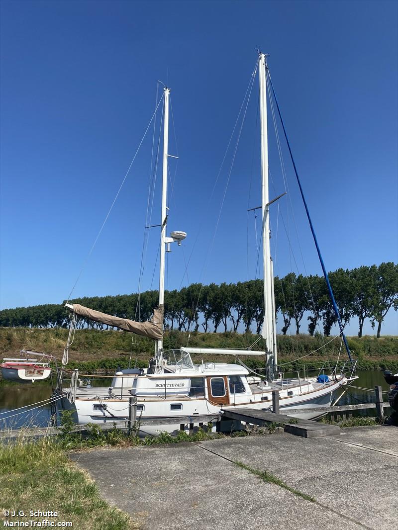 schuttevaer (Sailing vessel) - IMO , MMSI 244391157, Call Sign PI6695 under the flag of Netherlands