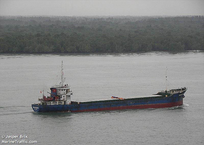 phuc hai 69 (Dredging or UW ops) - IMO , MMSI 574101633 under the flag of Vietnam