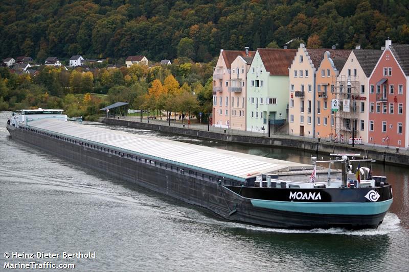 moana (Cargo ship) - IMO , MMSI 205562990, Call Sign PD4729 under the flag of Belgium