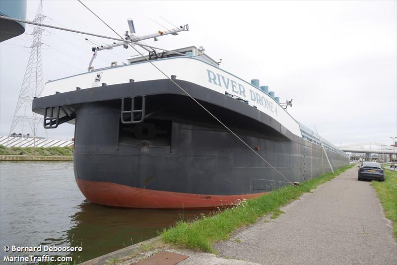 river drone 4 (Cargo ship) - IMO , MMSI 205563490, Call Sign OT5634 under the flag of Belgium
