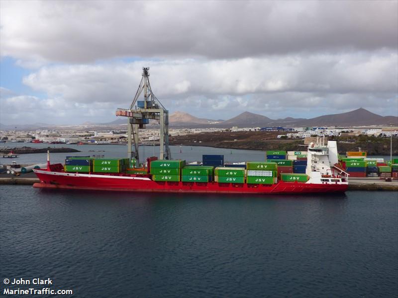 nanto (Container Ship) - IMO 9083043, MMSI 276870000, Call Sign ESRR under the flag of Estonia