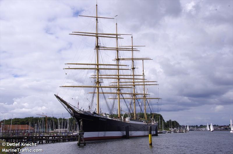 passat (Sailing vessel) - IMO , MMSI 211369440, Call Sign DH6101 under the flag of Germany