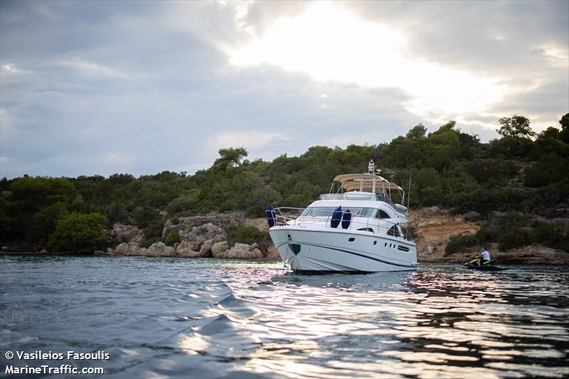 oneiro (Pleasure craft) - IMO , MMSI 239292500, Call Sign SY9013 under the flag of Greece