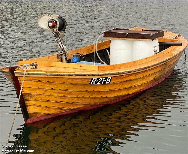 maaken (Fishing vessel) - IMO , MMSI 258025560, Call Sign LF7442 under the flag of Norway