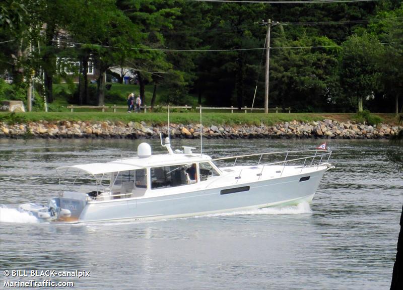 dazzle (Pleasure craft) - IMO , MMSI 338468888 under the flag of USA