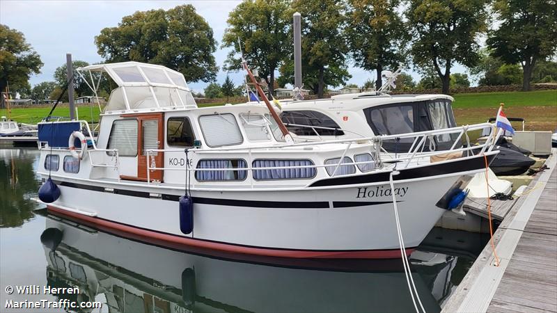 holiday (Pleasure craft) - IMO , MMSI 218013010, Call Sign DD9817 under the flag of Germany