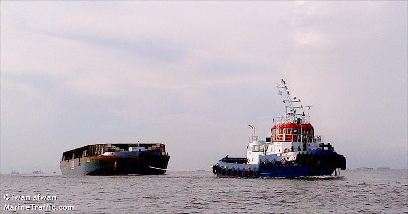 mdm bontang (Tug) - IMO , MMSI 525025097, Call Sign YD5205 under the flag of Indonesia