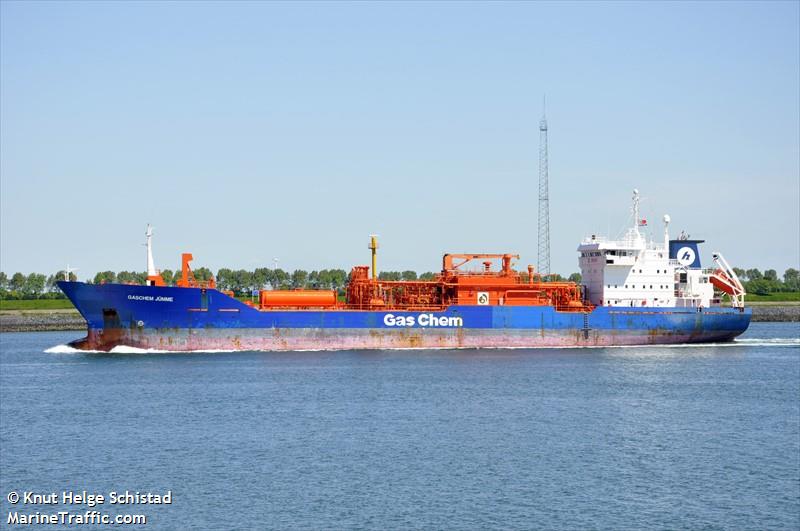 gas falcon (LPG Tanker) - IMO 9040883, MMSI 626275000, Call Sign TRAS7 under the flag of Gabon