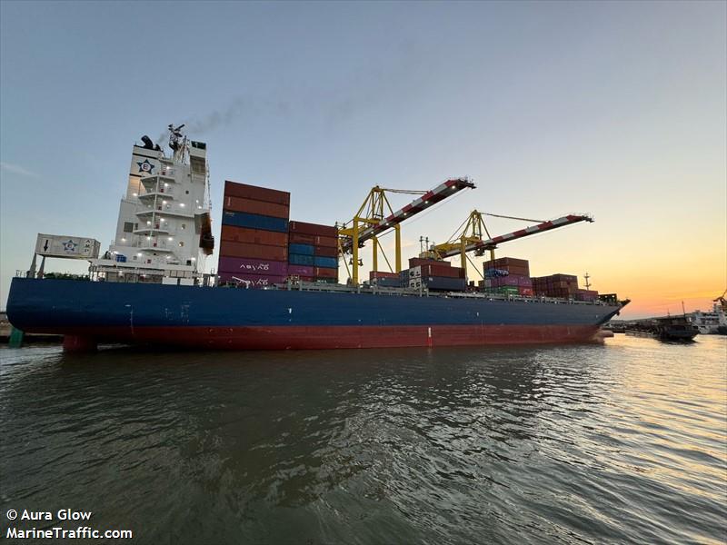 terataki (Container Ship) - IMO 9955545, MMSI 538010122, Call Sign V7A5641 under the flag of Marshall Islands