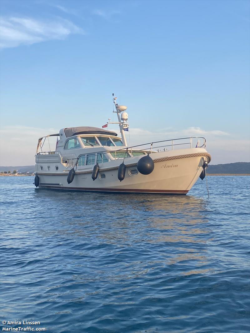 amira (Pleasure craft) - IMO , MMSI 261000289 under the flag of Poland