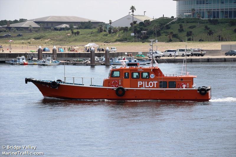 irago 12 pilot boat (Pilot) - IMO , MMSI 431012273 under the flag of Japan