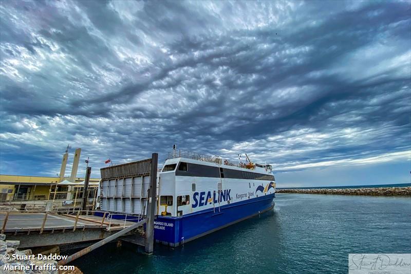 spirit of ki (Passenger ship) - IMO , MMSI 503466000, Call Sign VHS6181 under the flag of Australia