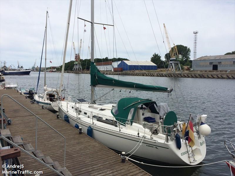 artis (Sailing vessel) - IMO , MMSI 211333450, Call Sign DH4184 under the flag of Germany