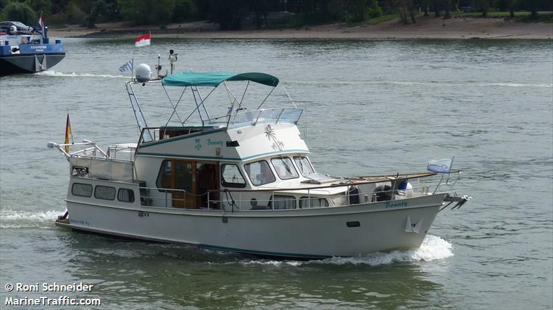 bounty ab m 34 (Pleasure craft) - IMO , MMSI 211554760, Call Sign DF7005 under the flag of Germany