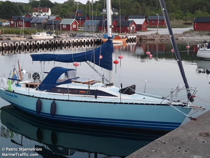 oskyldigt bla (Pleasure craft) - IMO , MMSI 265043830, Call Sign SG4966 under the flag of Sweden