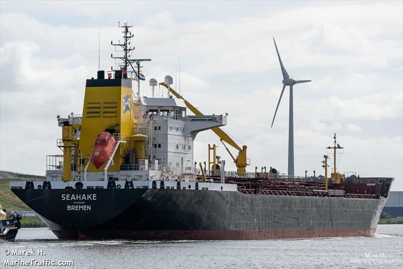 seahaker (Oil Products Tanker) - IMO 9255488, MMSI 314769000, Call Sign 8PPO7 under the flag of Barbados