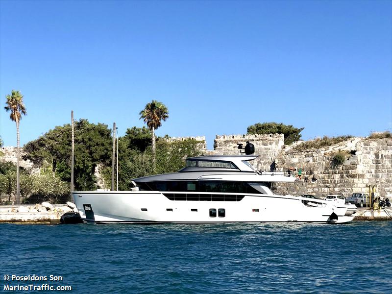 thanoon iii (Pleasure craft) - IMO , MMSI 341160001, Call Sign V4HK5 under the flag of St Kitts & Nevis