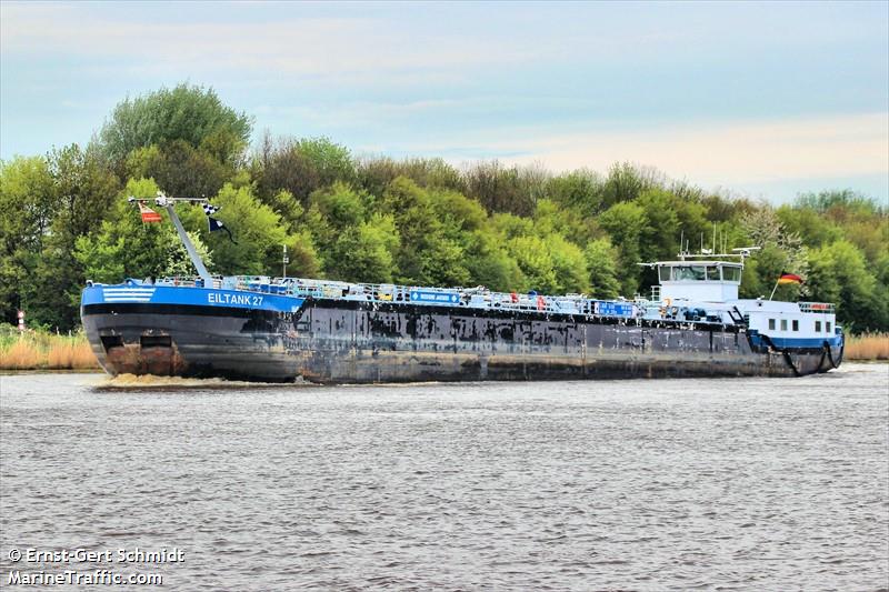 eiltank 27 (Tanker) - IMO , MMSI 211439110, Call Sign DB5300 under the flag of Germany