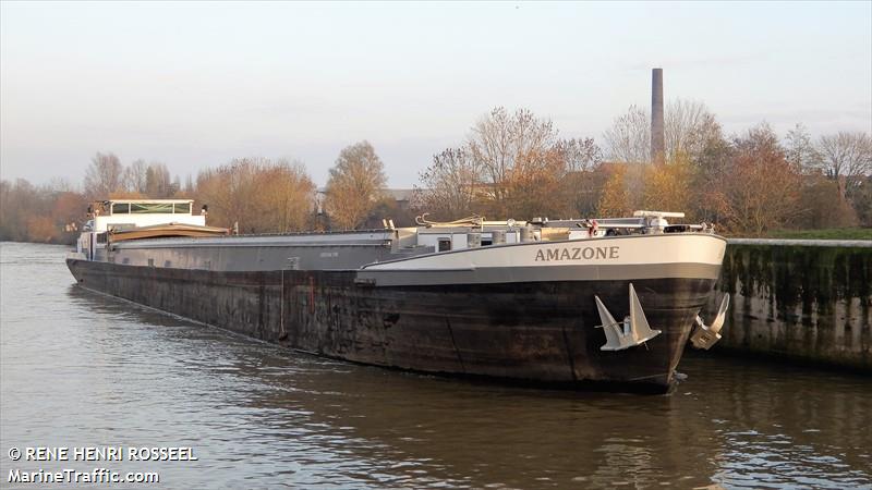 amazone (Cargo ship) - IMO , MMSI 226000920 under the flag of France