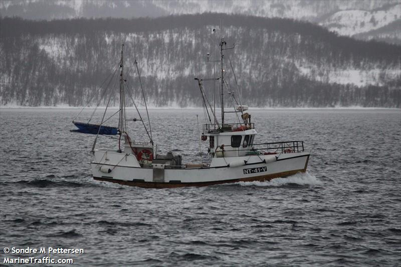 anton junior (Fishing vessel) - IMO , MMSI 257109540, Call Sign LM6676 under the flag of Norway