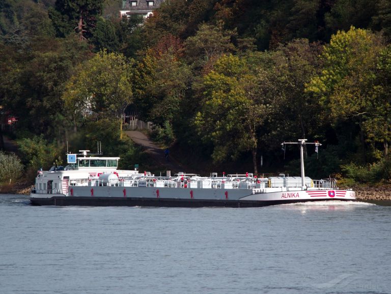 alnika (Tanker) - IMO , MMSI 264163337, Call Sign YP3337 under the flag of Romania