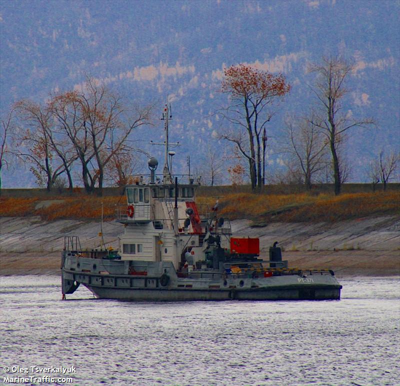 rb 371 (Tug) - IMO , MMSI 273547340 under the flag of Russia