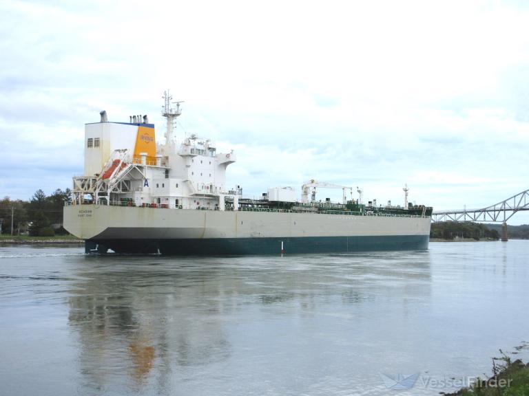 acadian (Chemical/Oil Products Tanker) - IMO 9298715, MMSI 316012950, Call Sign CFH8964 under the flag of Canada