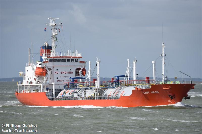 gas omega (LPG Tanker) - IMO 9172129, MMSI 525121015, Call Sign YDCI2 under the flag of Indonesia