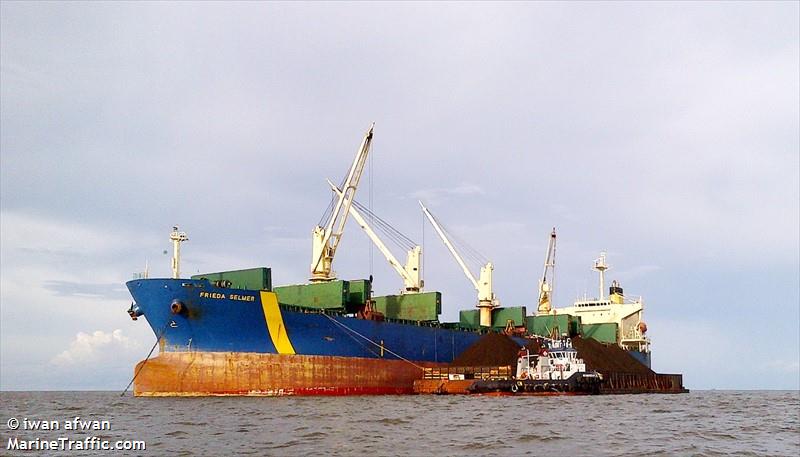 manta asli (Bulk Carrier) - IMO 9290866, MMSI 538007019, Call Sign V7GM7 under the flag of Marshall Islands