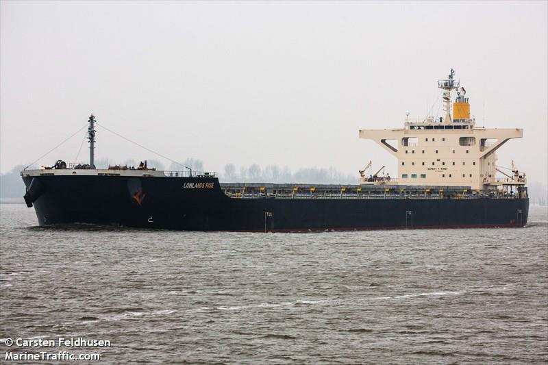 lowlands rise (Bulk Carrier) - IMO 9659828, MMSI 563014500, Call Sign 9V5373 under the flag of Singapore